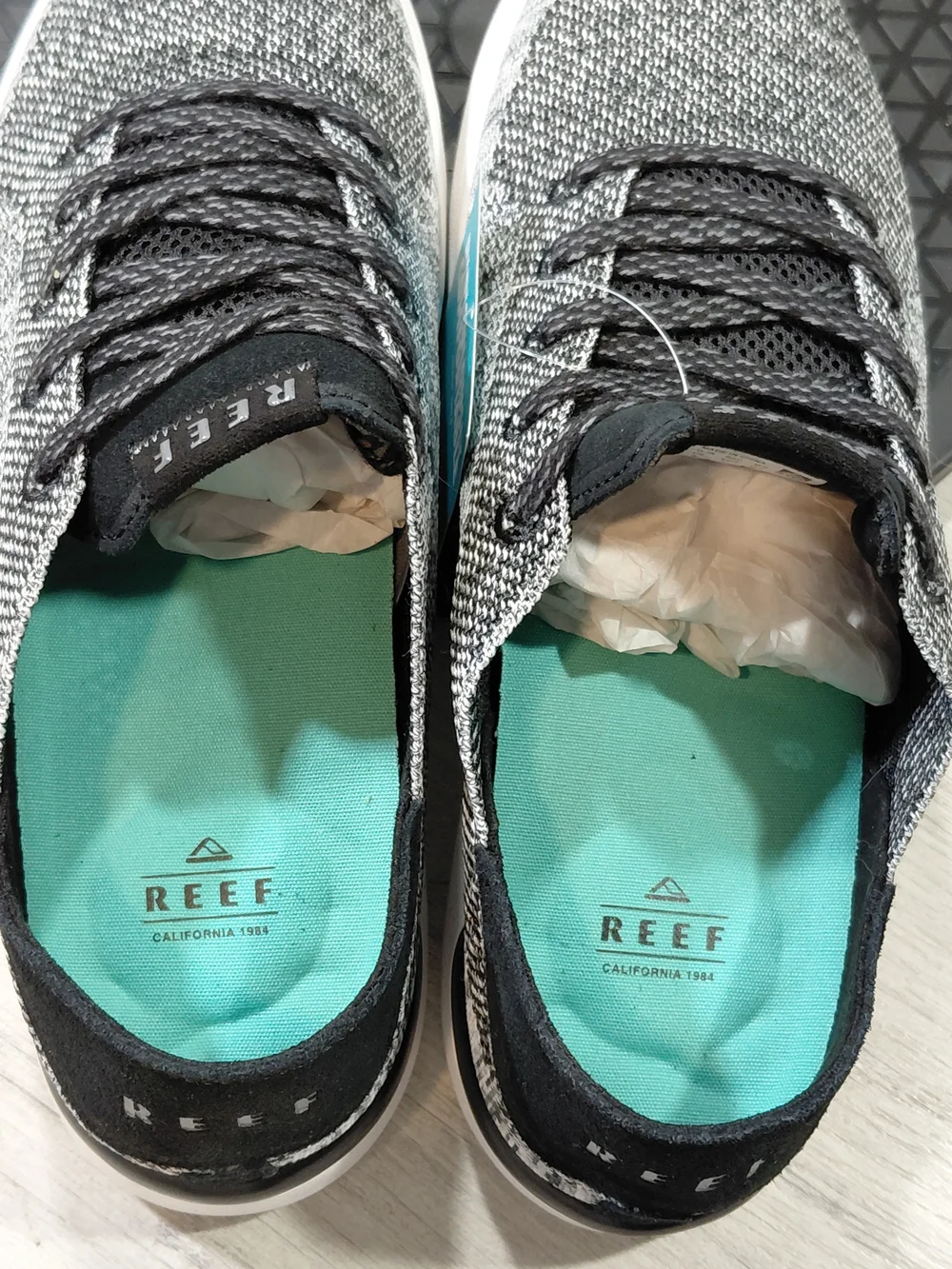 NWT Reef Men Swell Sole Gray Knit Casual Sneakers - Ridiculously Comfortable M9